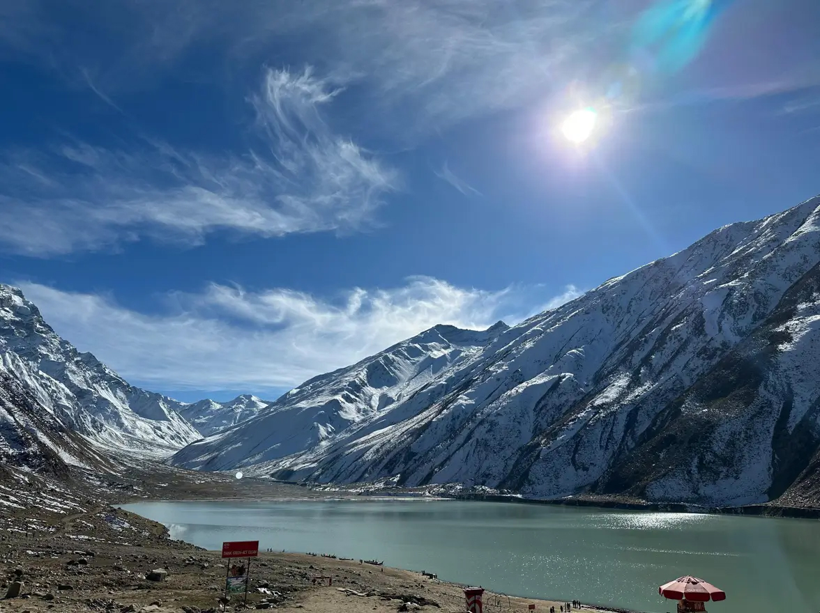 ا نتظا ر کی کھڑ یا ں ختم ، پر یو ں کی جھیل ’ سیف الملو ک ‘ کا ر ا ستہ کھل گیا