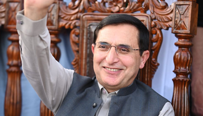 اتنے بڑے ملکوں کے درمیان جنگ ختم کروانا پاکستان کا اعزاز ہے، بیرسٹرگوہر