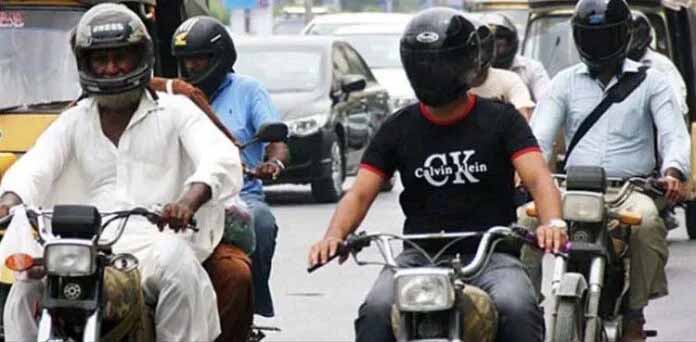 موٹر سائیکل بغیر انڈیکیٹرز چلانے والوں پر جرمانے کا اعلان