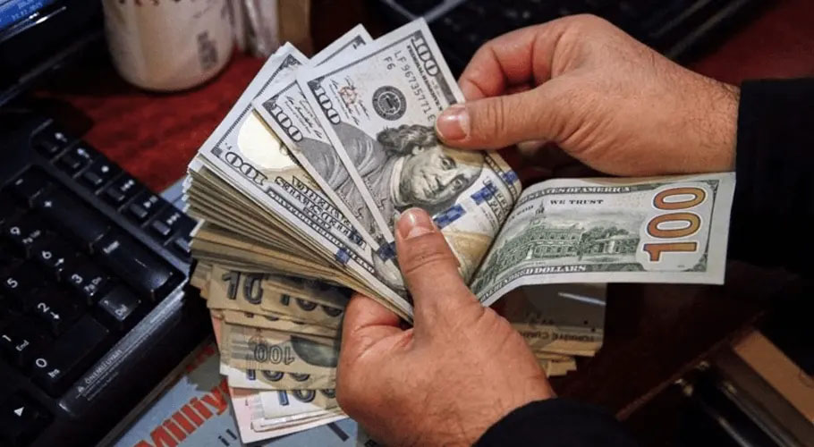 امریکی ڈالر دباؤ کے باجود مستحکم! جانیں اتوار 19 اپریل 2026 کے غیر ملکی کرنسی ریٹس