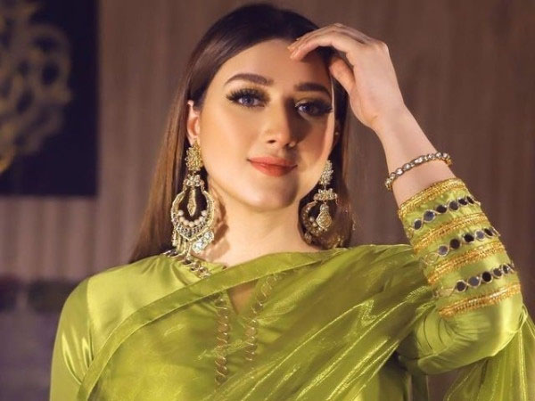مومنہ اقبال ہراسانی کیس، لیگی ایم پی اے سے تعلقات اور تنازع کی تفصیلات سامنے آگئیں