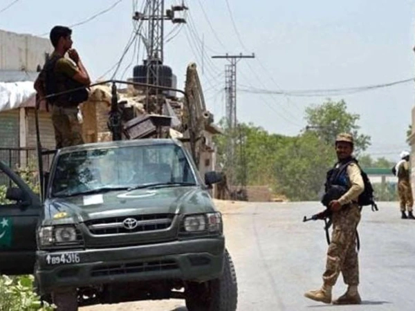 سیکیورٹی فورسز کی خضدار میں کارروائی، 10 دہشتگرد ہلاک